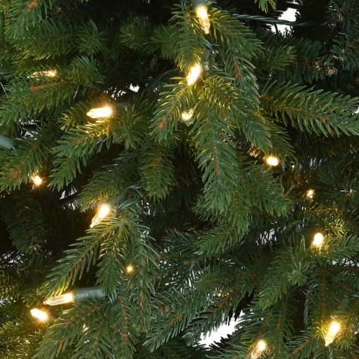 New The Holiday Aisle 7.5' H Green Realistic Artificial Spruce Christmas Tree With 800 Led Lights