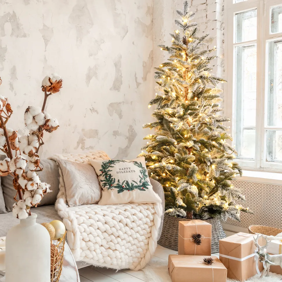 Best The Holiday Aisle 72" Regular(Full) Green/White Realistic Artificial Christmas Tree 250 Light