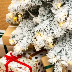 Best The Holiday Aisle 9Ft Slender Flocked/Frosted Spruce Christmas Tree With 500 Led Lights